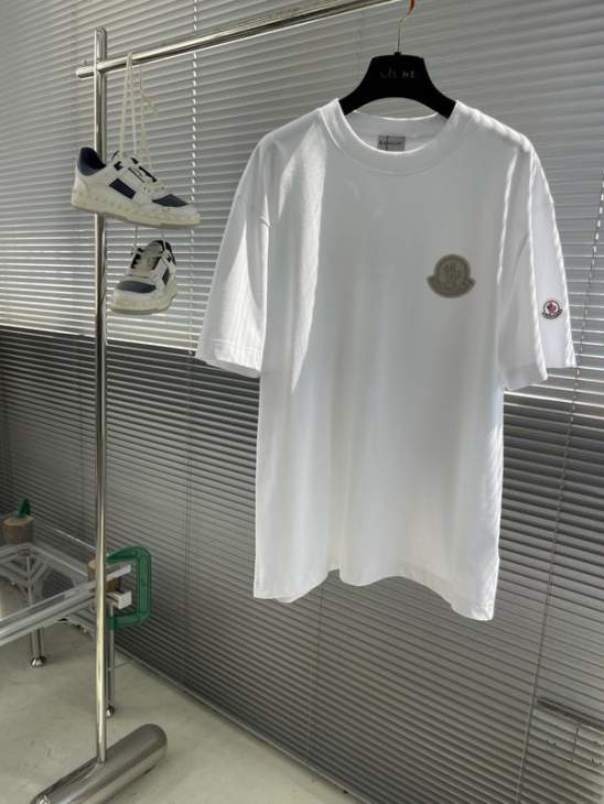 Picture of Moncler T Shirts Short _SKUMonclerS-XLtltx2385135
